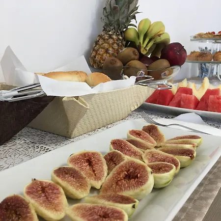 לינה וארוחת בוקר Alludo אגריג'נטו